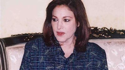 نادية رشاد تعبر عن سعادتها بتكريم الرئيس لها وتكشف سبب انفصالها عن زوجها وابتعادها عن الفن