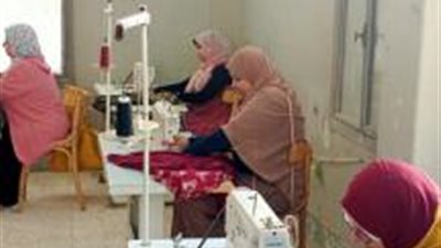 شاهد.. دورات تدريبية لـ ”الصم والبكم” بالوادي الجديد