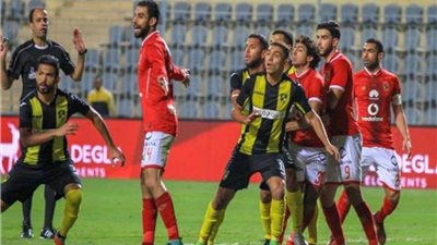 الأهلي ودجلة يصلان استاد القاهرة