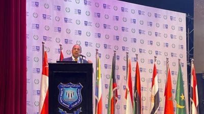 بالصور .. رئيس الجامعة البريطانية في مصر يشارك في مؤتمر اتحاد الجامعات العربية