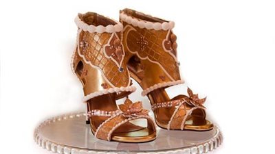 من الذهب والياقوت .. ماذا تعرف عن أغلى أحذية في العالم لعام 2020؟