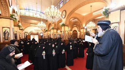 بـ 16 راهبة جديدة.. كواليس لقاء البابا مع راهبات دير الأمير تادرس