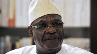 قبول وساطة الرئيس الموريتاني لنقل كيتا للعلاج بالخارج