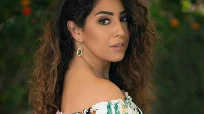 ”بإطلالة جذابة” أيتن عامر تخطف أنظار جمهورها في أحدث جلسة تصويرية