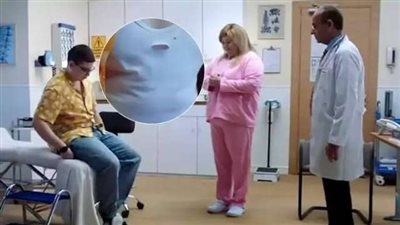 وقف إعلان للملابس الداخلية يسيء للأطباء ويتنمر على الفقراء