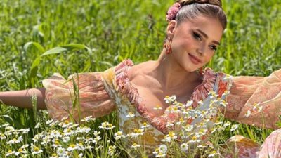 نيللى كريم بإطلالة مبهجة فى أحدث ظهور