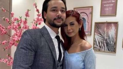 محمود المهدى يبعث رسالة لزوجته منة عرفة: انتى صح