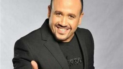 هشام عباس يستعد لإحياء حفل غنائي فى سهرة رمضانية