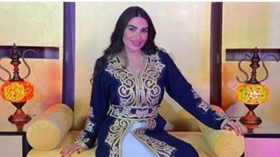 سارة نخلة بإطلالة محتشمة فى أحدث ظهور لها