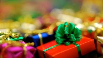 أغرب هدية في العالم تشعل مواقع التواصل الاجتماعي.. تعرف ما هي وما قصتها؟