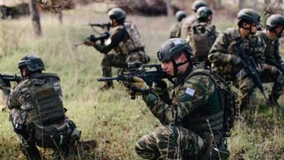 دقت طبول الحرب.. تحرك عسكري يوناني على حدود تركيا