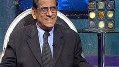 فاروق نجيب.. دموع وآلام القبطي الذي ”حفظ القرآن”.. وعاني من هجر  المنتجين له.. ووفاة زوجته أصابه بإكتئاب