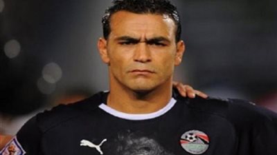 الحضري: ”أي حارس في الأهلي لازم يتطمن مع هذا الثنائي الدفاعي”