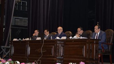 قرارات هامة .. تفاصيل الاجتماع الأخير لمجلس جامعة القاهرة