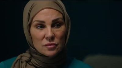 شيرين رضا بالحجاب من كواليس مسلسل ”شغل عالى”