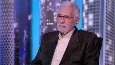 نجل عبد الرحمن أبو زهرة يكشف تطورات الحالة الصحية لوالده