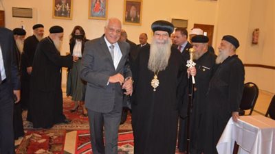 بالصور.. محافظ الجيزة يهنئ مطرانية شمال الجيزة بعيد القيامة المجيد