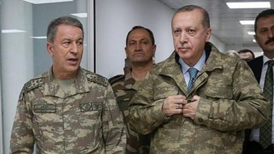 حصار الأحمق.. ماكرون يقود عملية تأديب أردوغان