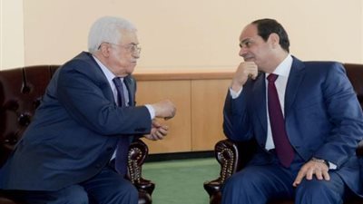 أبو مازن يُهنئ السيسى بالذكرى الـ 40 لعيد تحرير سيناء