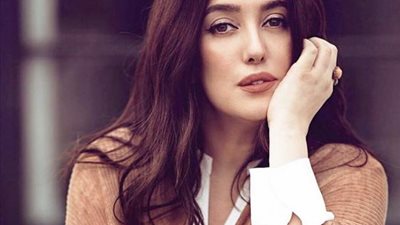 كندة علوش: ”بردًا وسلامًا يا بلدي الغابات اللي عم تحترق كانت جنة الله علي الأرض”