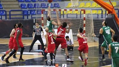 الاتحاد يفوز علي الاهلي 71/ 68 ويقترب من حسم دورى السلة