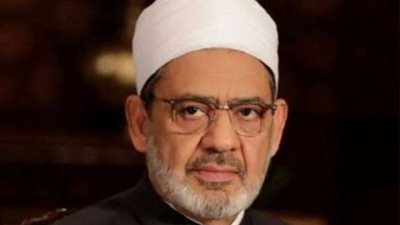 رئيس الوزراء يهنئ شيخ الأزهر بحلول عيد الفطر المبارك