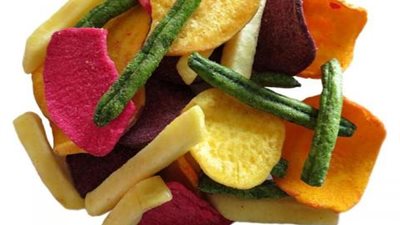 خلي بالك.. مقرمشات الخضراوات ليست بديلًا صحيًا عن البطاطس المقلية