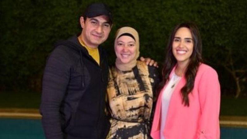 ياسر جلال وزوجته