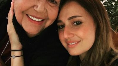 حلا شيحة تهنىء والدتها بعيد ميلادها: أجدع ست وأطيب أم