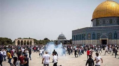 إسرائيل تمنع رفع آذان العشاء في المسجد الأقصى