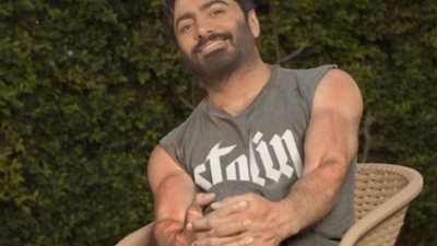 تامر حسنى يروج لفيلم”بحبك” ويعلن موعد عرضه