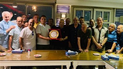 الجيل الذهبي للأهلي يُكرم حسام البدري