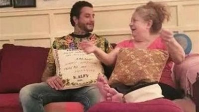 أحمد الفيشاوى يطلب من جمهوره الدعاء لوالدته