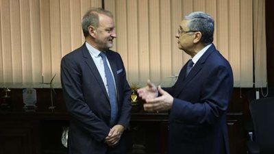 وزير الكهرباء يبحث مع إحدى الشركات البلجيكية سبل التعاون بمجالات الهيدروجين الأخضر