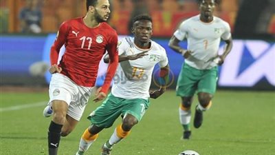 الأهلي يفاضل بين بيكهام وأسامة جلال