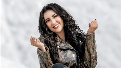 آية عبدالله تخوض تجربة غنائية باللون الخليجي من خلال ”الحب مبدأ”