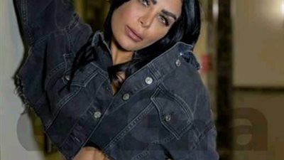 ترغب في تأسيس نقابة للراقصات.. تعتبر نفسها نمبر وان.. حكايات الراقصة التي تحاول استدراج ”طالب الفريسكا” لحفل معها