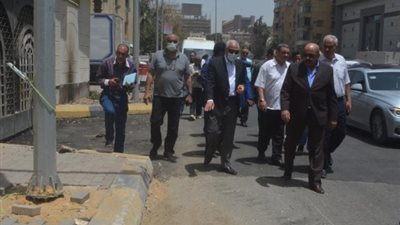 صور.. محافظ الجيزة يجازي مسئولي الرصد الميداني بشارع شارل دي جول