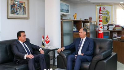 بالصور .. تفاصيل لقاء وزير التعليم العالي بنظيره التونسي