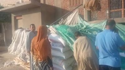 شاهد.. «الجيزة» تضبط  26 طن دقيق بلدي مدعم وأرز بقصد الاحتكار في الصف