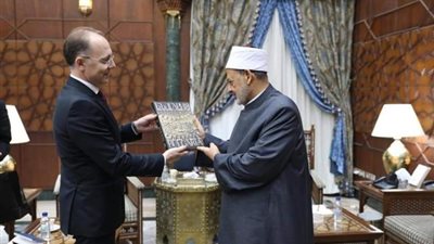 تصريحات خطيرة.. كواليس لقاء شيخ الأزهر مع سفير بلغاريا اليوم