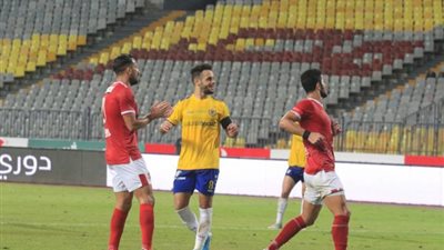 75 دقيقة.. الأهلي يضرب الإسماعيلي بثلاثية