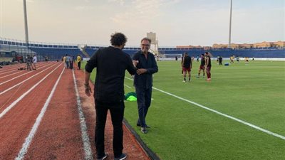 بيراميدز يفاضل بين رانييري و بروس ومارتن يول  لخلافة تشاتشيتش