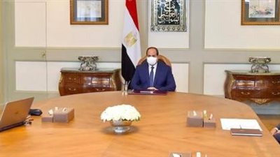 الرئيس يتابع استعدادات استضافة مصر لبطولة كأس العالم لكرة اليد في يناير القادم”