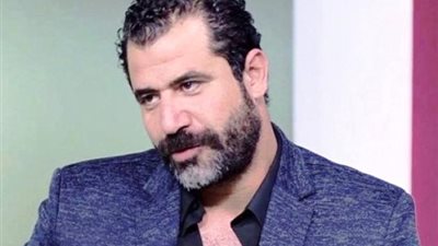 محمود حافظ يطمئن جمهوره على حالته الصحية وحقيقة إصابته بتمزق فى الأربطة