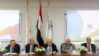 رئيس جامعة الدلتا التكنولوجية يشهد حفل ختام الأنشطة الطلابية ويُكرّم المتميزين