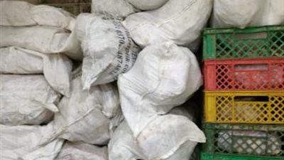 صور صادمة.. «الجيزة» تضبط أطنان لحوم و دواجن ومصنعاتهم ودهون حيوانية فاسدة