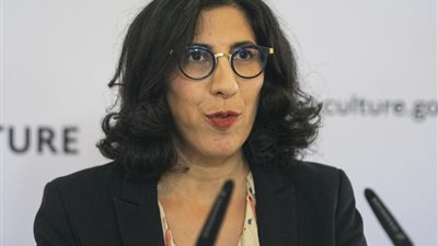 من أصل لبناني.. من هي ريما عبد الملك وزيرة الثقافة الفرنسية الجديدة؟