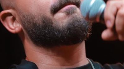 محمود العسيلي يشعل حفل غنائي بالإسكندرية