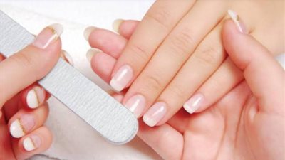 فيتامين سي .. الحل السحري السريع لإطالة الأظافر